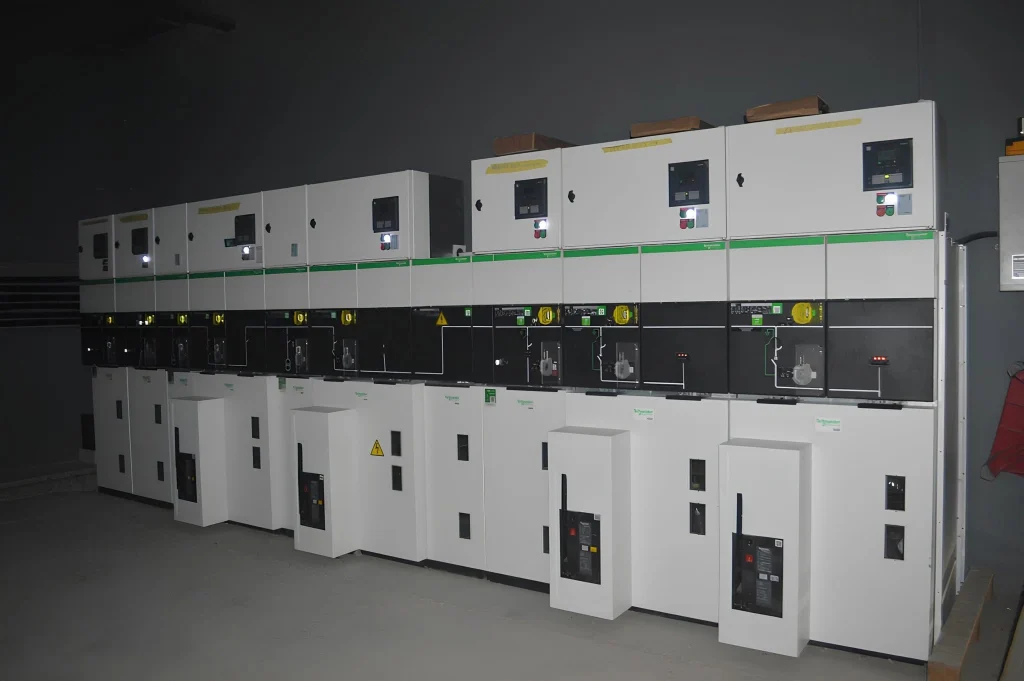 Centrale électrique de 3 MVA du pôle commercial du Stade Général Mathieu Kérékou — 2